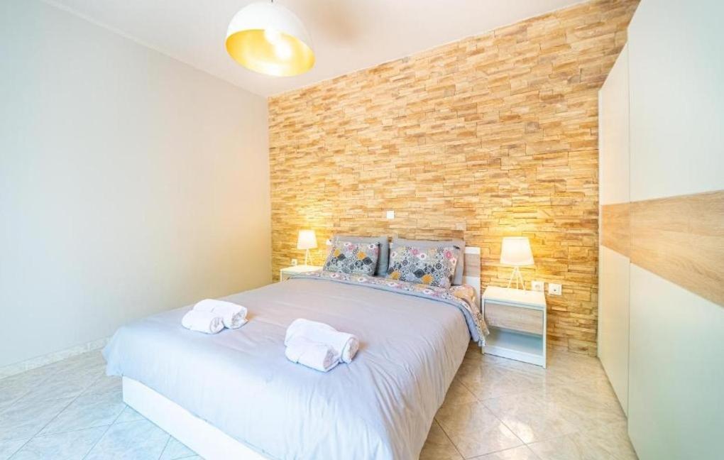 Línia Faeax Guesthouse מראה חיצוני תמונה